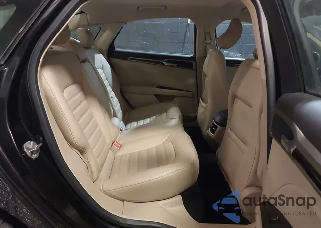 3FA6P0LU9FR166486: 38563174