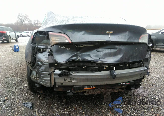 5YJ3E1EA7JF023994: 38568605