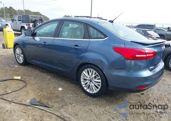 1FADP3J28JL251773: 38571195