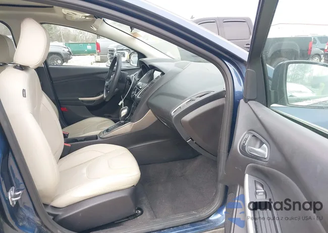 1FADP3J28JL251773: 38571195