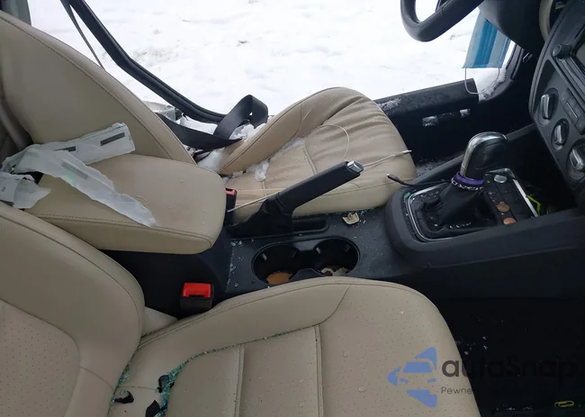 3VWDB7AJ7HM210497: 38571376