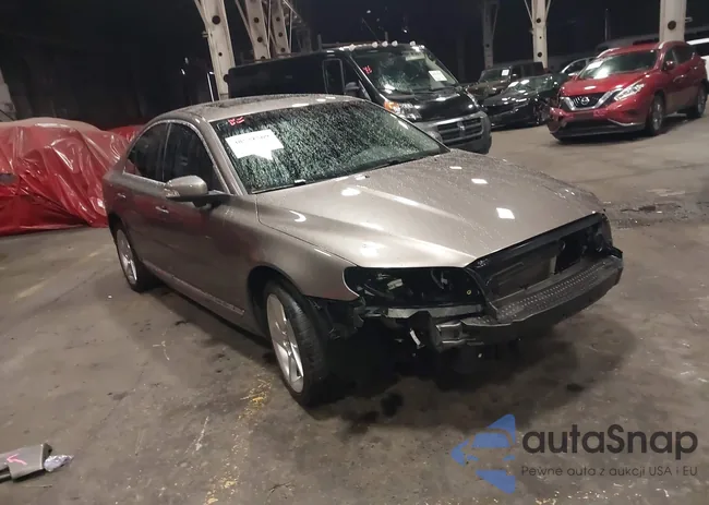 YV1992AH8A1123774: 38571569