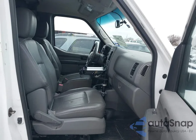 1N6BF0KM9HN809936: 38578083