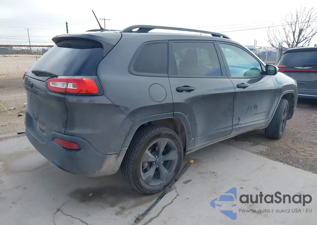 1C4PJLAB8HW666982: 38585706