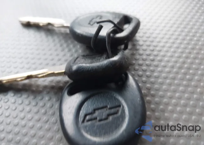 1GNEK13ZX2R188032: 38587341