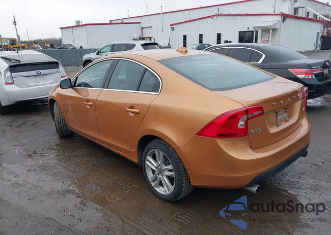 YV1622FS1C2113628: 38596300