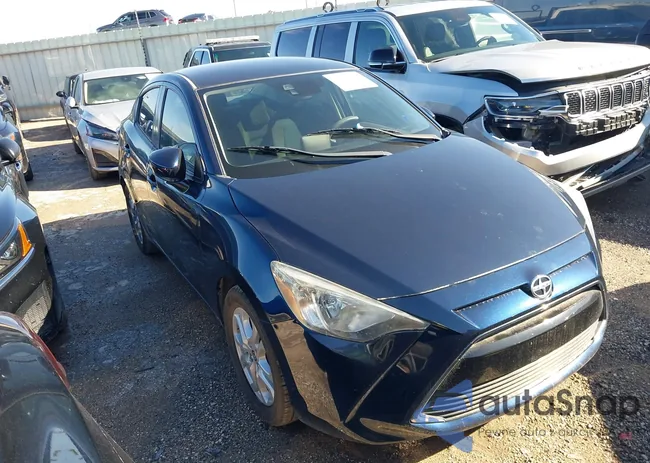 3MYDLBZV1GY113704: 38606844