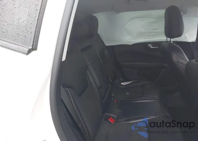 3C4NJDBBXJT422936: 38618286