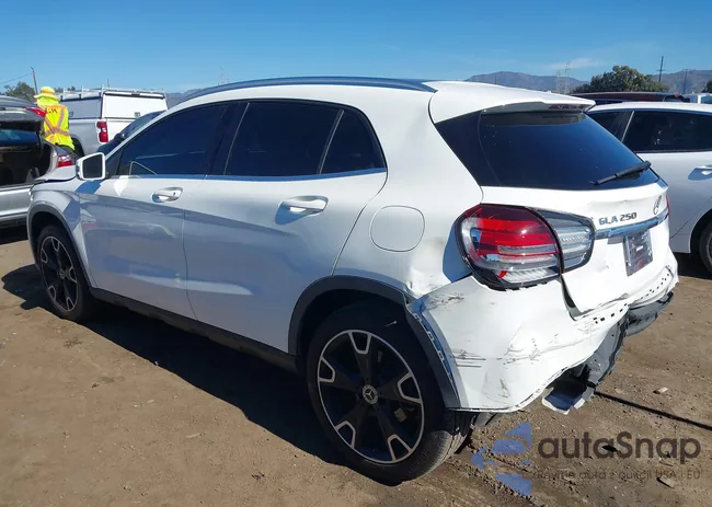 WDCTG4EB6KU010063: 38625555