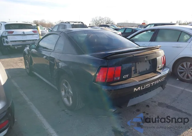 1FAFP42X0YF284252: 38629300