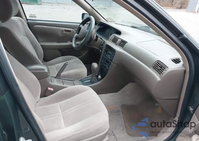 4T1BG22K6XU611776: 38631420