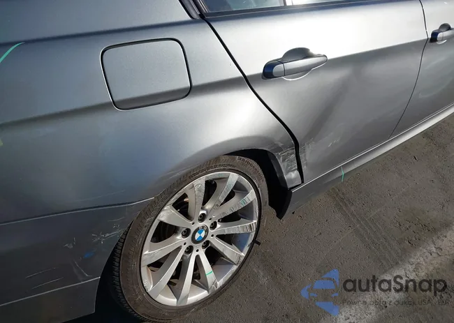 WBAPH5G57BNM75587: 38646574