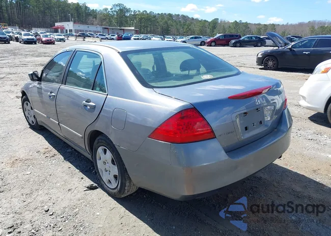 1HGCM56477A113443: 38652755