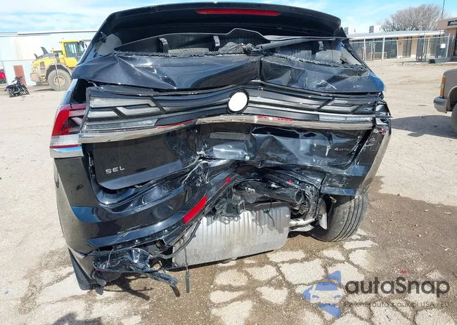 1V2AE2CA6RC211638: 38658107