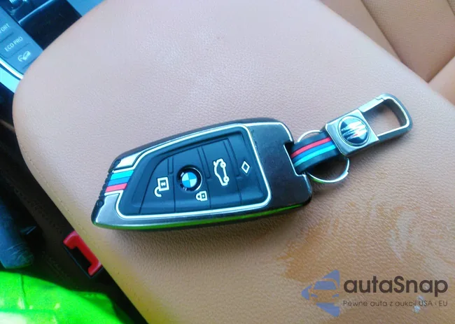 5UX33DT07P9S71455: 38659268