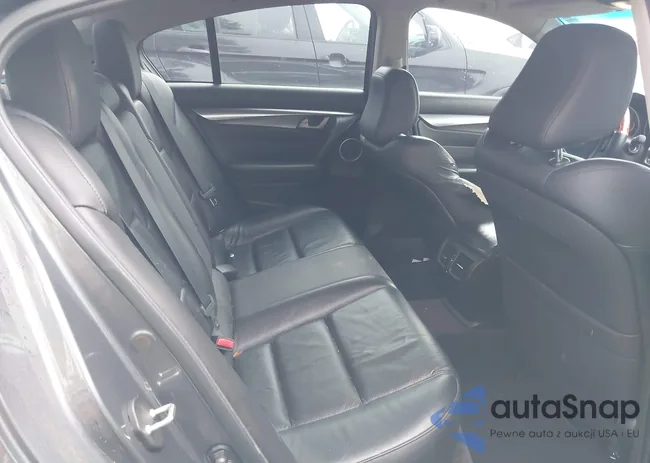 19UUA8F55BA005726: 38670287