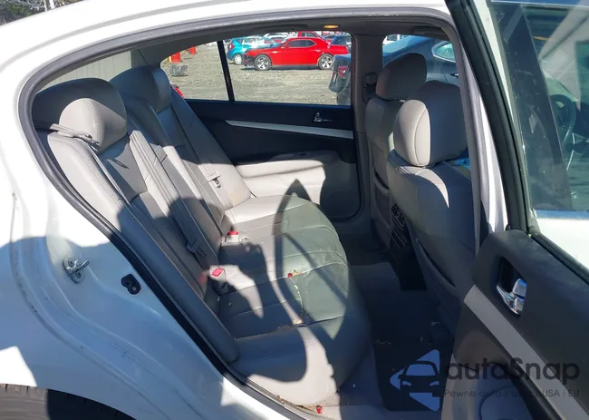 JNKCV61E89M010954: 38671590