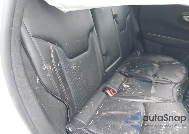 3C4NJDCB8LT209405: 38675190