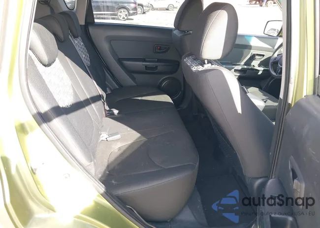 KNDJT2A29A7095397: 38674813