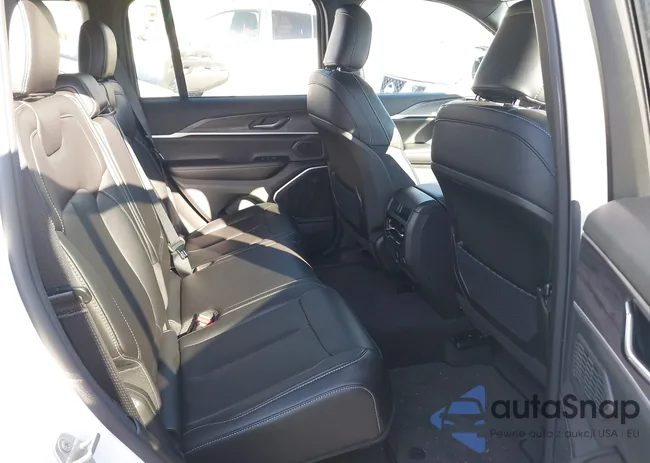 1C4RJYB60R8516958: 38685076