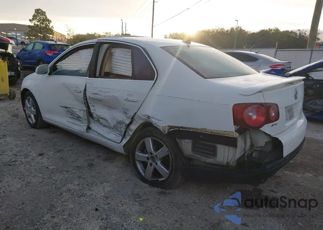 3VWRM71K18M175433: 38685708