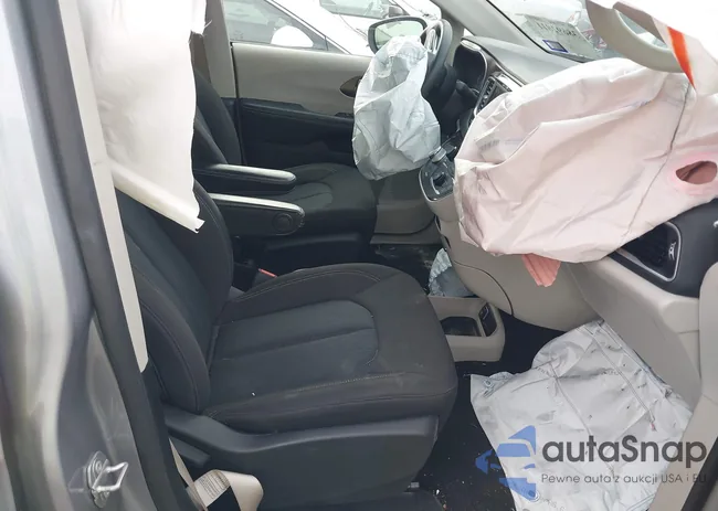 2C4RC1AG7LR243377: 38692011