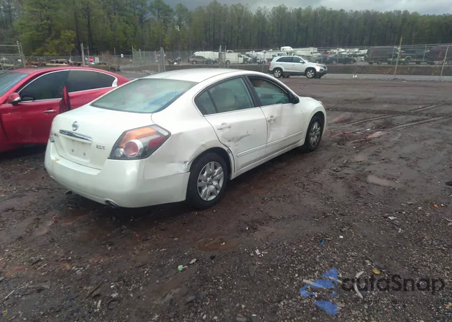 1N4AL2AP6CC174893: 38696389