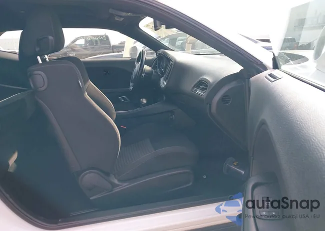 2C3CDZBT0MH516751: 38700786