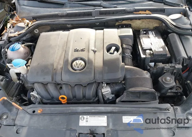 3VWDP7AJ8DM361909: 38703940