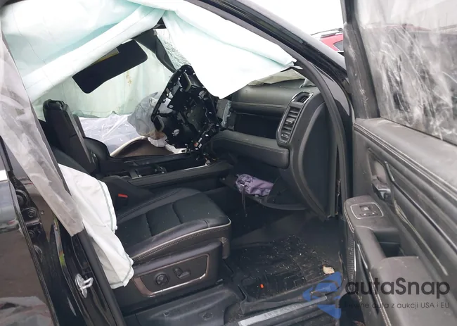 1C6SRFHT1NN183135: 38704220