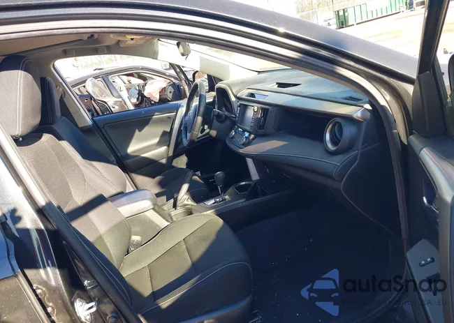 JTMRJREV3GD009209: 38703600