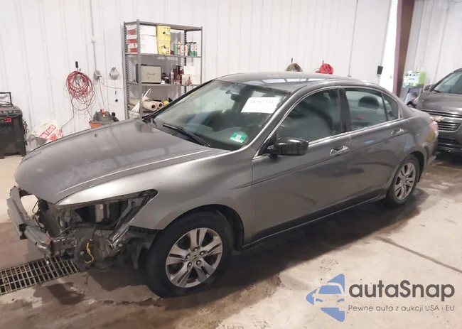 1HGCP2F60CA027117: 38707321