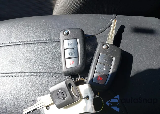 KNMAT2MV3LP520668: 38711012