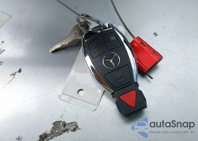 WDCTG4EB8FJ180142: 38718018