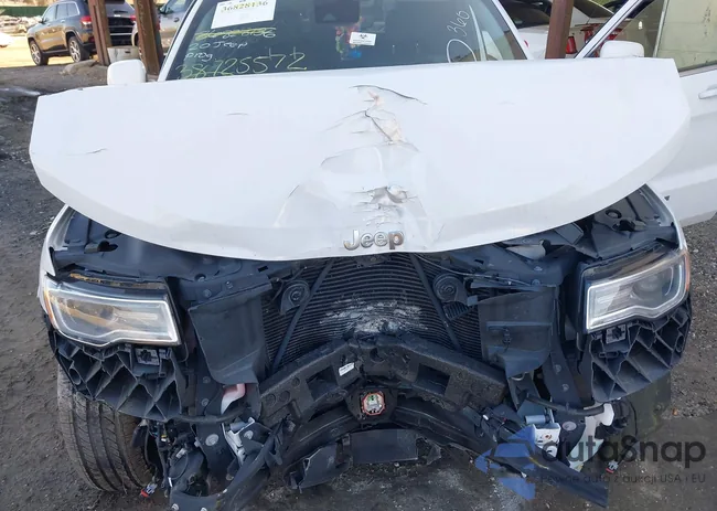 1C4RJFJT0LC163752: 38725572