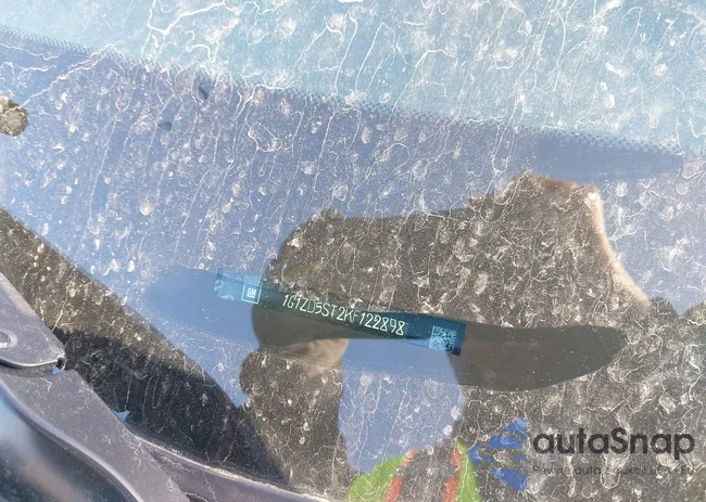 1G1ZD5ST2KF122898: 38729494