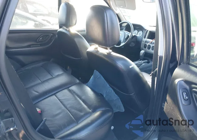 1FMCU94155KB84982: 38732111