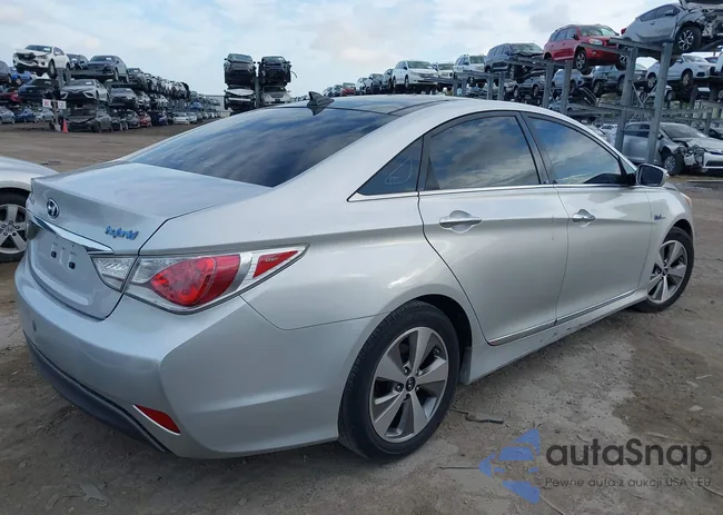 KMHEC4A46CA037795: 38734243