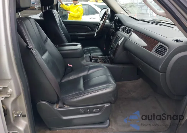 1GKFK03269R176520: 38736144