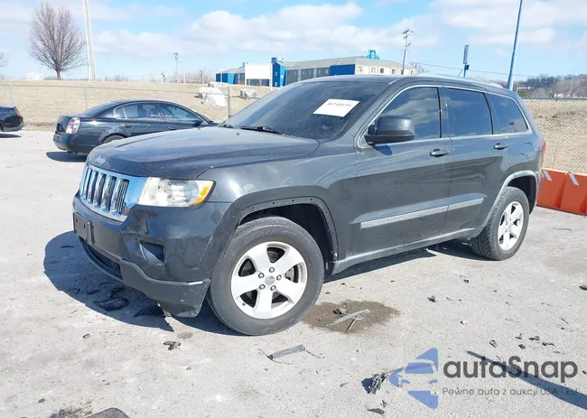 1J4RR4GG8BC680703: 38740159