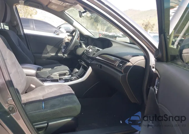 JHMCR6F32HC005913: 38743572