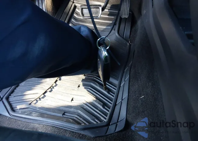 3FA6P0H74FR215970: 38749251