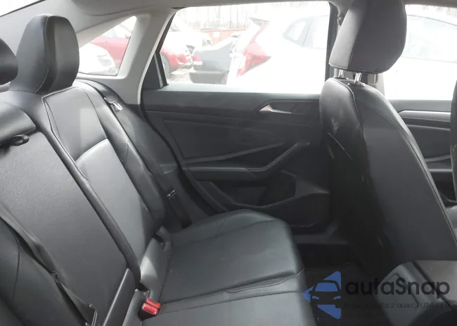 3VWC57BUXKM100515: 38749511