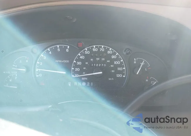 1FTYR14E61PB27705: 38757440