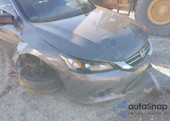 1HGCR3F83DA044173: 38760315