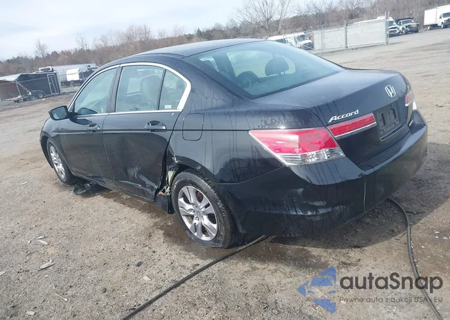 1HGCP2F66CA210537: 38764333