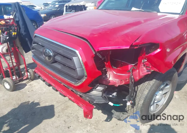 3TYAX5GN5PT080647: 38772525