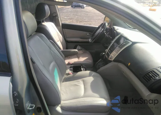 2T2GK31UX8C051000: 38777571