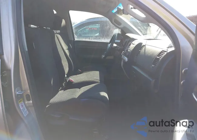 5TBBT54128S464957: 38783150