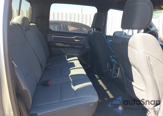 1C6RREFT0NN261156: 38804064